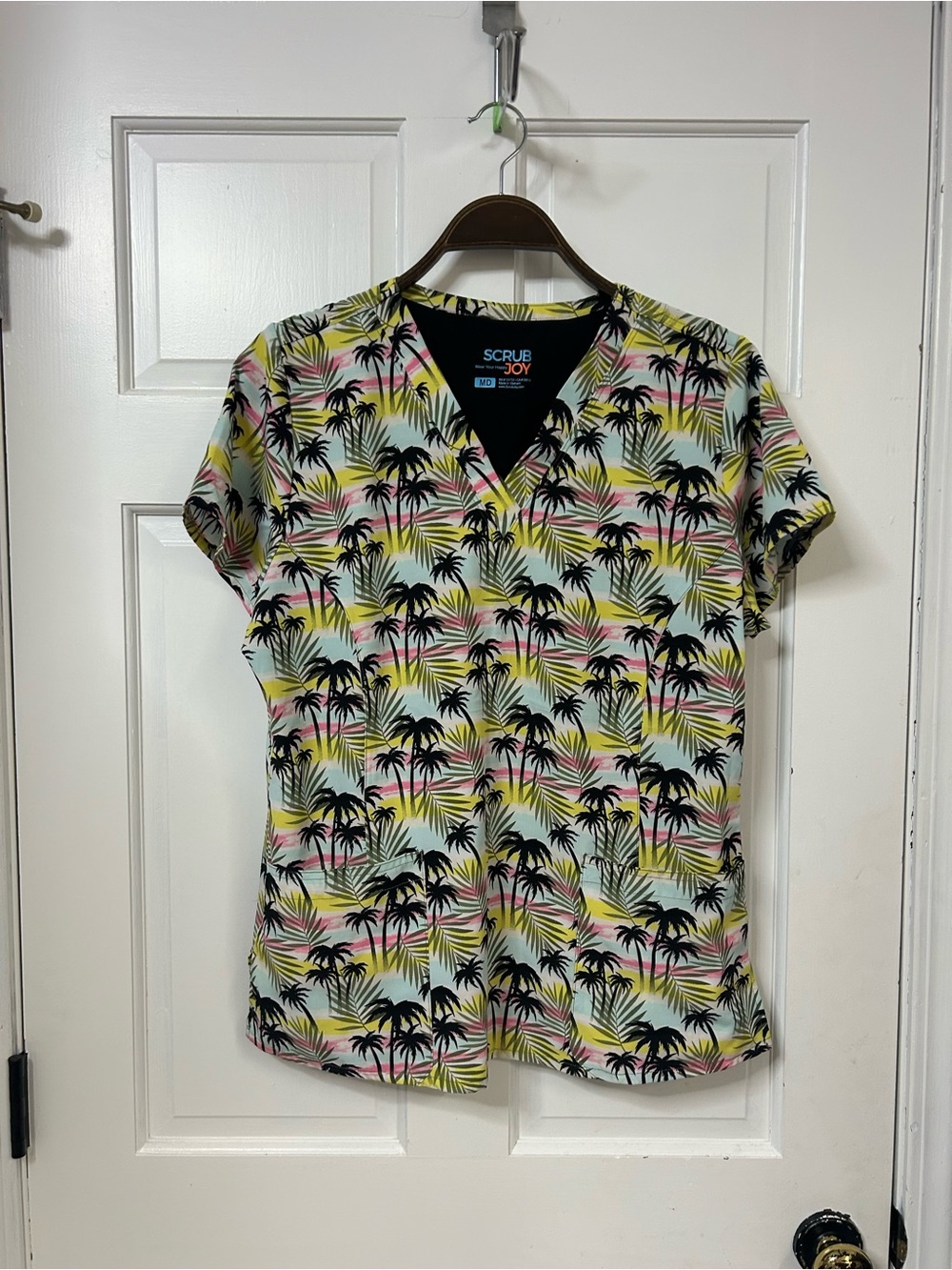 Scrub Joy Women's Short Sleeve Palm Print V-Neck Top - Multi Yellow Pink Black